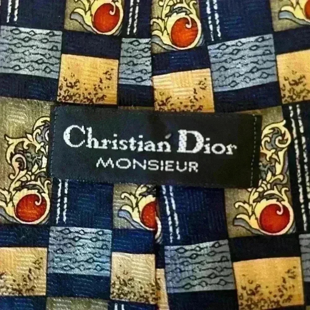Christian Dior Vintage 100% Silk Men’s  Tie - Picture 3 of 7